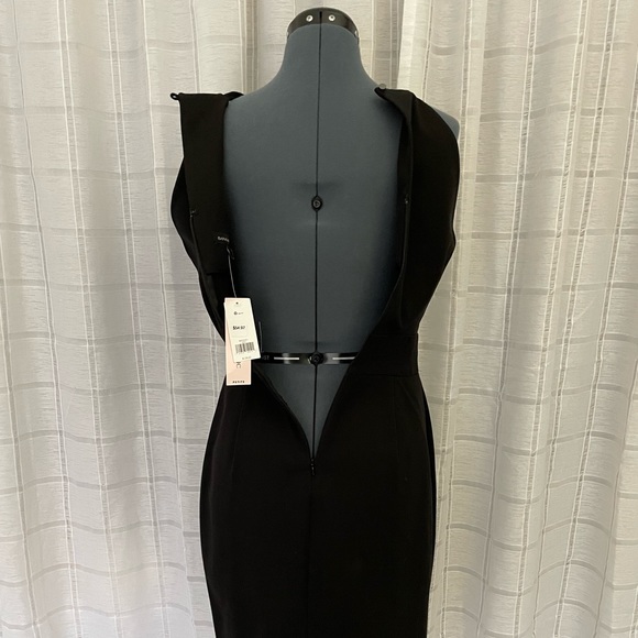 Sophisticated Black Dress by Banana Republic - Picture 5 of 7